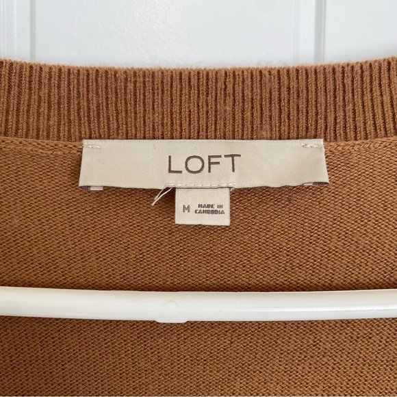 Loft Women’s Tan Deep V Neck Sweater Size Medium - Picture 6 of 7